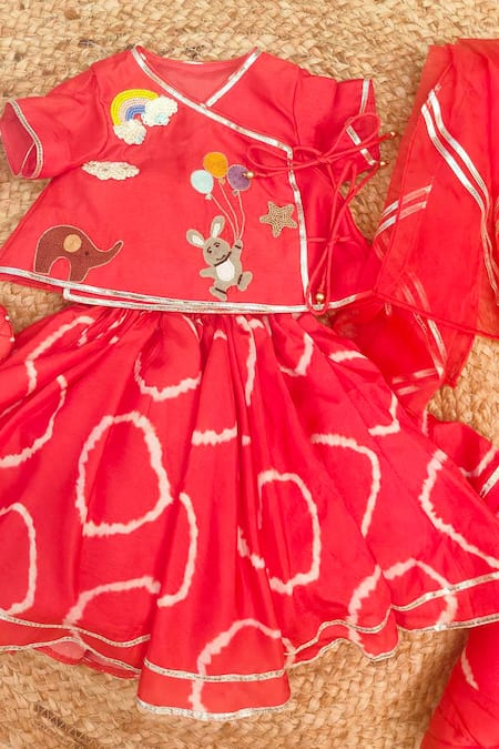 Buy Lil Angels Red Silk Embroidery, Applique, Metallic Thread, Bandhej Jaamna Lehenga Set Online at Aza Fashions Buy_Lil Angels_Red Silk Embroidery, Applique, Metallic Thread, Bandhej Jaamna Lehenga Set _Online_at_Aza_Fashions