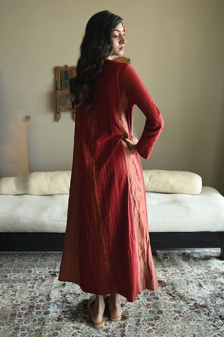 Shorshe Clothing Tannu Sitara Yoke Hand Embroidered Kurta 