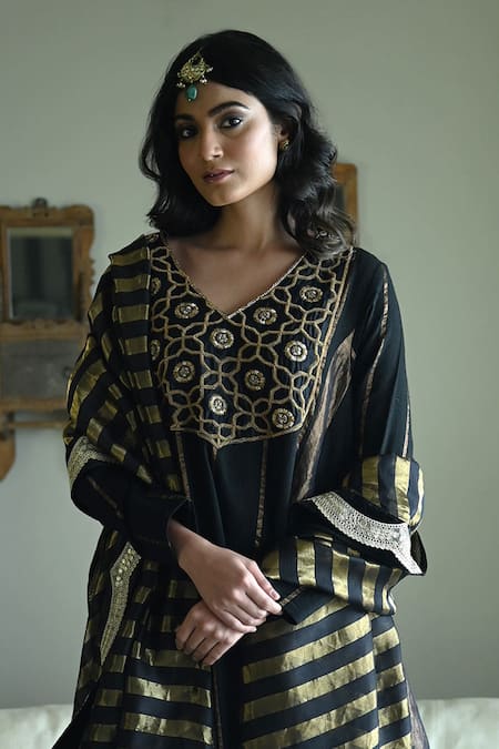 Buy_Shorshe Clothing_Black Tussar, Handloom Cotton, Tissue Embroidery Tannu Sitara Yoke Hand Kurta _Online_at_Aza_Fashions