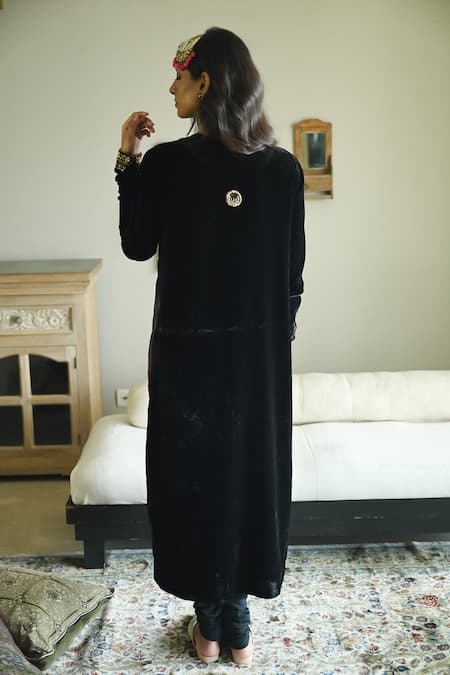 Shorshe Clothing Rumi Velvet Zardozi Embroidered Kurta With Churidar 