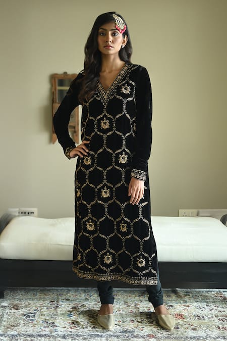 Shop_Shorshe Clothing_Black Velvet, Crepe Embroidery, Lace V-neck Rumi Zardozi Kurta With Churidar _Online_at_Aza_Fashions