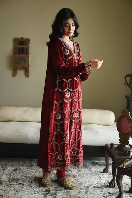Shop_Shorshe Clothing_Red Velvet, Crepe Embroidery, Lace V-neck Rumi Zardozi Kurta And Churidar Set 