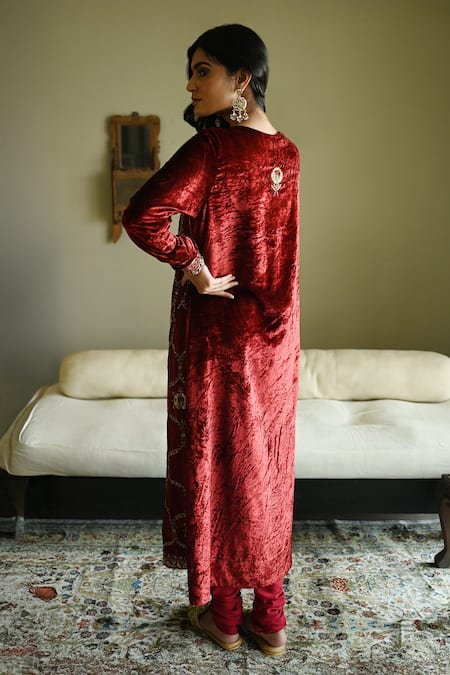 Shorshe Clothing Rumi Velvet Zardozi Embroidered Kurta & Churidar Set 