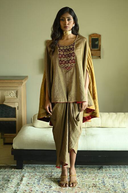 Shorshe Clothing_Gold Round Neck Begum Brocade Embroidered Cape _Online_at_Aza_Fashions