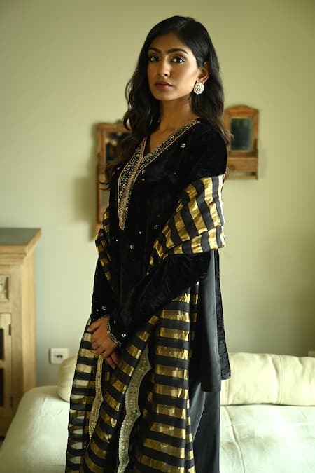 Buy_Shorshe Clothing_Black Silk Embroidery, Lace Cowl Draped Skirt _Online_at_Aza_Fashions