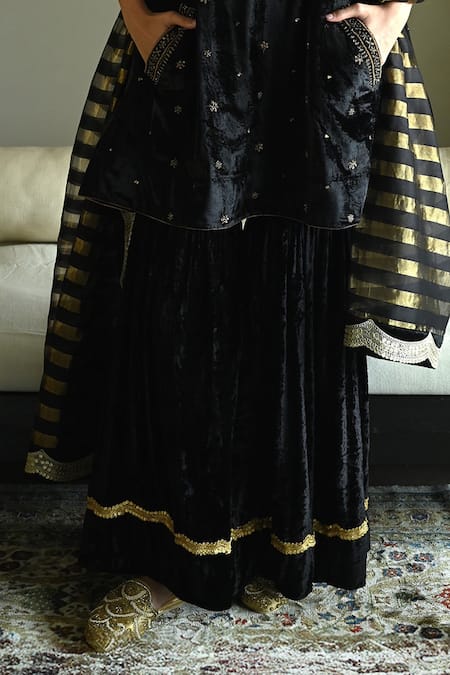 Buy_Shorshe Clothing_Black Velvet Embroidery, Sequins, Lace, Zari Sunehera Hand Kurta And Sharara Set _Online_at_Aza_Fashions