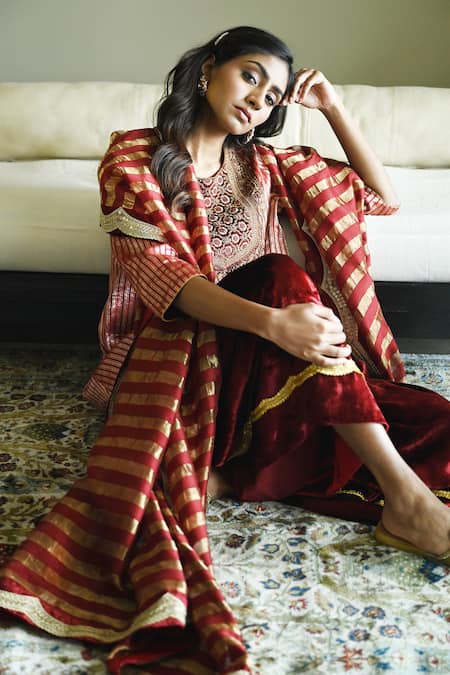 Buy_Shorshe Clothing_Red Brocade, Velvet Embroidery, Lace Round Neck Irum Woven Kurta And Sharara Set _Online_at_Aza_Fashions