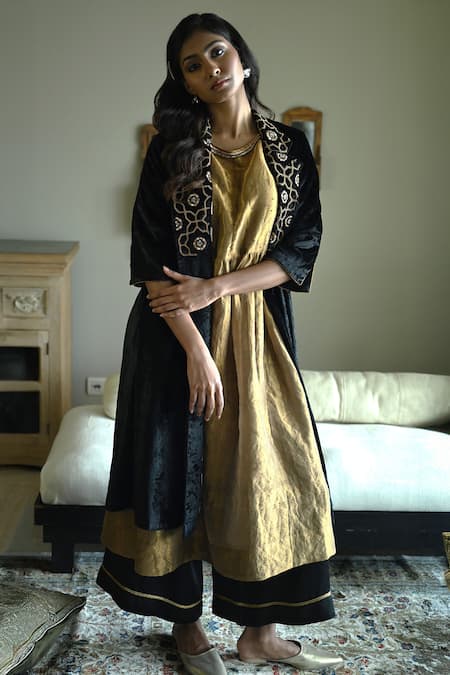 Buy_Shorshe Clothing_Black Velvet Embroidery, Lace V-neck Sally Hand Jacket _Online_at_Aza_Fashions