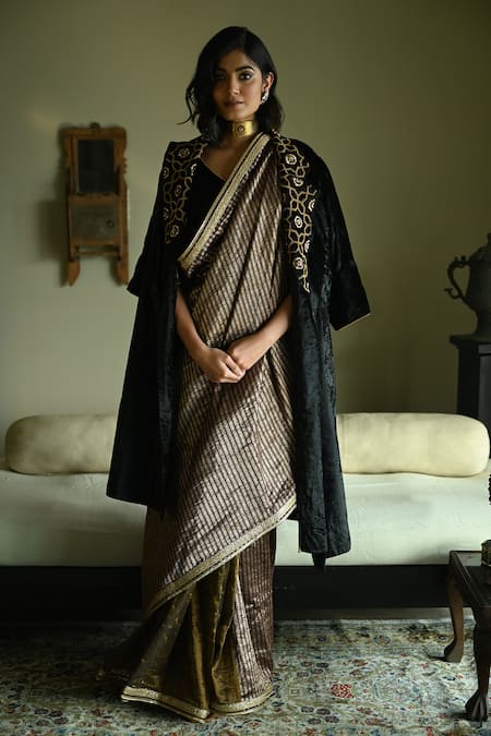 Shorshe Clothing Sally Velvet Hand Embroidered Jacket 