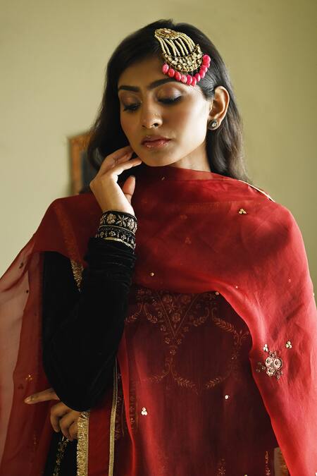 Shorshe Clothing_Red Organza Lace, Embroidery, Sequins Shiuli Dupatta _Online_at_Aza_Fashions