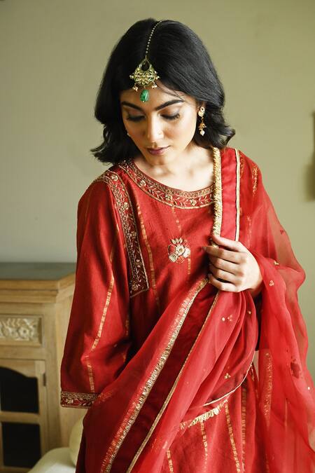 Shorshe Clothing_Red Organza Lace, Embroidery, Sequins Shiuli Dupatta _at_Aza_Fashions