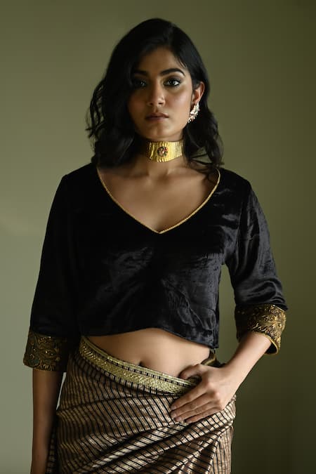 Shorshe Clothing Zubeida Velvet Embroidered Blouse 