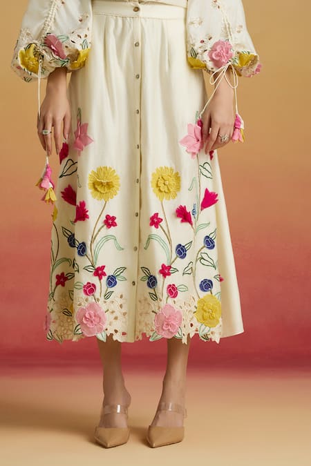 Chandrima Ivory Chanderi Applique, Embroidery 3d Floral Skirt Online at Aza Fashions Chandrima_Ivory Chanderi Applique, Embroidery 3d Floral Skirt _Online_at_Aza_Fashions