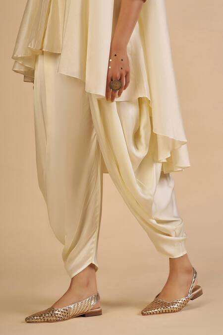 Buy Gulabo By Abu Sandeep Off White Chanderi Draped Pant Online at Aza Fashions Buy_Gulabo By Abu Sandeep_Off White Chanderi Draped Pant _Online_at_Aza_Fashions