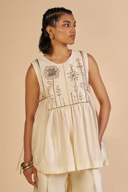 Gulabo By Abu Sandeep Off White Chanderi Zari Embroidered Flared Pant at Aza Fashions Gulabo By Abu Sandeep_Off White Chanderi Zari Embroidered Flared Pant _at_Aza_Fashions