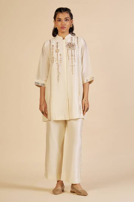 Buy Gulabo By Abu Sandeep Off White Chanderi Metallic Thread, Zari Embroidered Straight Trouser Online at Aza Fashions Buy_Gulabo By Abu Sandeep_Off White Chanderi Metallic Thread, Zari Embroidered Straight Trouser _Online_at_Aza_Fashions