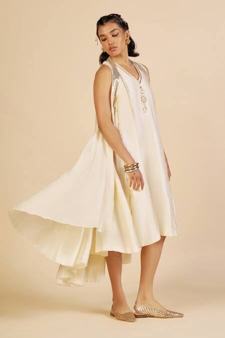 Gulabo By Abu Sandeep Off White Chanderi Sequins, Embroidery Open Neck Jacket With Online at Aza Fashions Gulabo By Abu Sandeep_Off White Chanderi Sequins, Embroidery Open Neck Jacket With _Online_at_Aza_Fashions