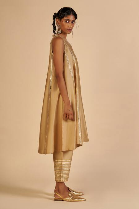 Buy Gulabo By Abu Sandeep Beige Chanderi Embroidery, Sequins V-neck Sleeveless Tunic Online at Aza Fashions Buy_Gulabo By Abu Sandeep_Beige Chanderi Embroidery, Sequins V-neck Sleeveless Tunic _Online_at_Aza_Fashions