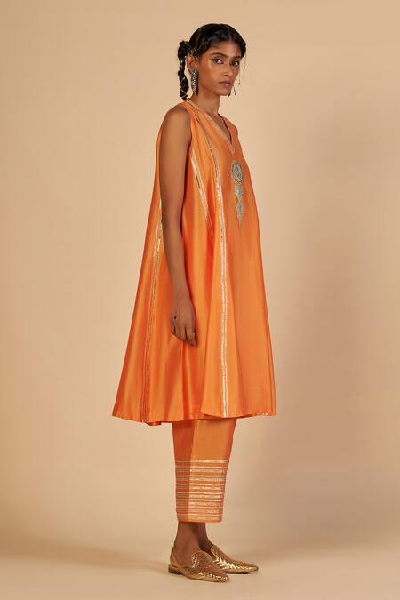 Gulabo By Abu Sandeep Orange Chanderi Embroidery, Sequins, Zari V-neck Tunic Online at Aza Fashions Gulabo By Abu Sandeep_Orange Chanderi Embroidery, Sequins, Zari V-neck Tunic _Online_at_Aza_Fashions