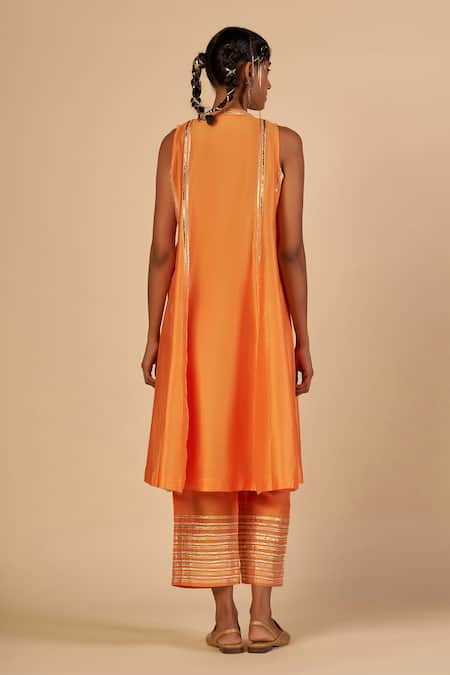 Gulabo By Abu Sandeep Chanderi Embroidered Tunic