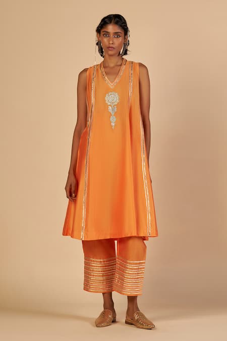 Gulabo By Abu Sandeep Chanderi Embroidered Tunic