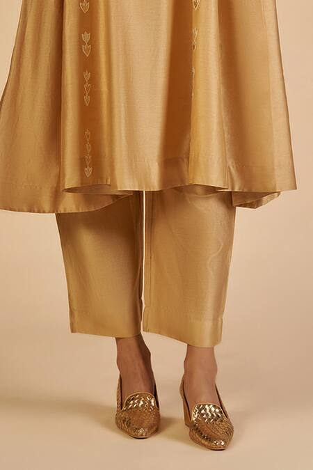 Gulabo By Abu Sandeep Beige Chanderi Embroidery, Zari Round Neck Tunic at Aza Fashions Gulabo By Abu Sandeep_Beige Chanderi Embroidery, Zari Round Neck Tunic _at_Aza_Fashions