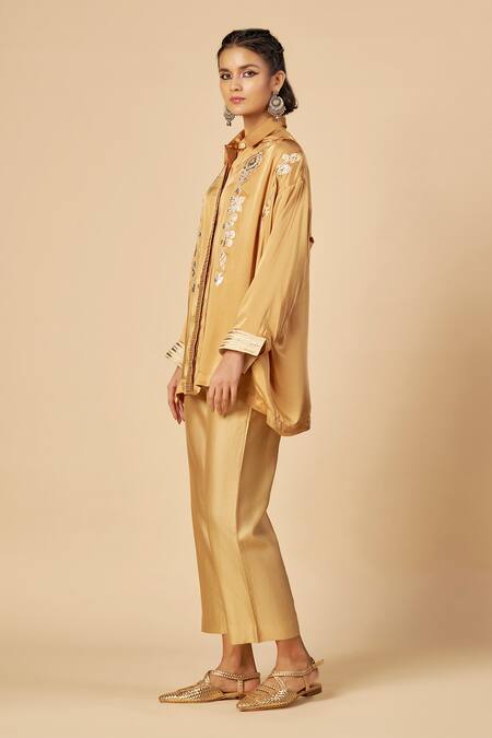 Gulabo By Abu Sandeep Beige Chanderi Embroidery, Sequins, Metallic Thread Collared Shirt Online at Aza Fashions Gulabo By Abu Sandeep_Beige Chanderi Embroidery, Sequins, Metallic Thread Collared Shirt _Online_at_Aza_Fashions