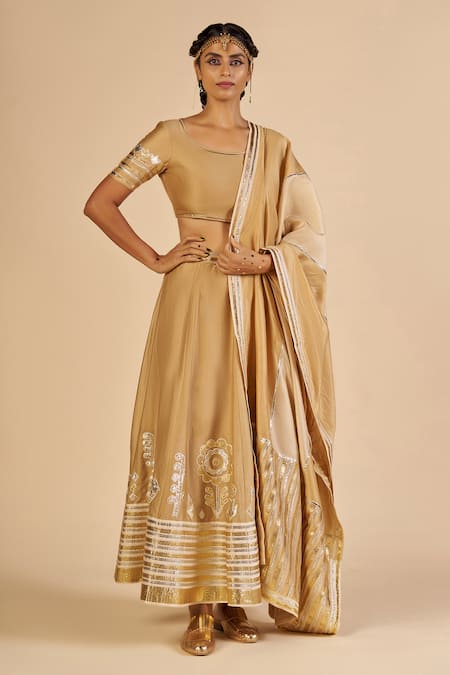 Gulabo By Abu Sandeep Chanderi Embroidered Flared Skirt