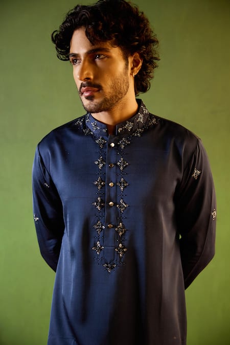 Shreyansh Designs Navy Silk Embroidery Parth Floral Kurta Set Online at Aza Fashions Shreyansh Designs_Navy Silk Embroidery Parth Floral Kurta Set _Online_at_Aza_Fashions