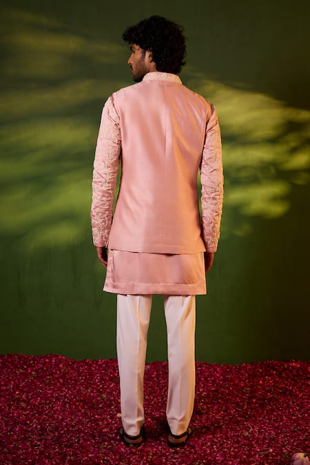 Shreyansh Designs Sarvaprem Floral Jaal Embroidered Bundi Set 