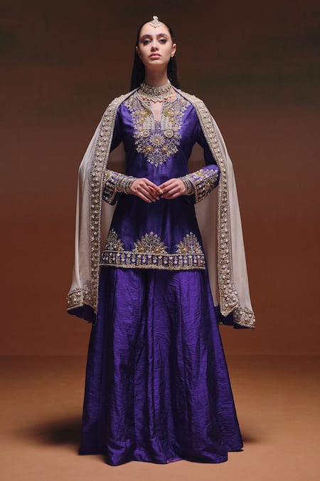 Saniya Sharma Ziya Embroidered Cape & Kurta Set 