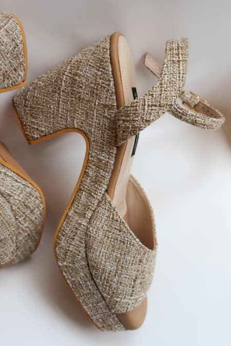 Shradha Hedau Footwear Couture_Beige Miraya Jute Textured Platform Heels _Online_at_Aza_Fashions