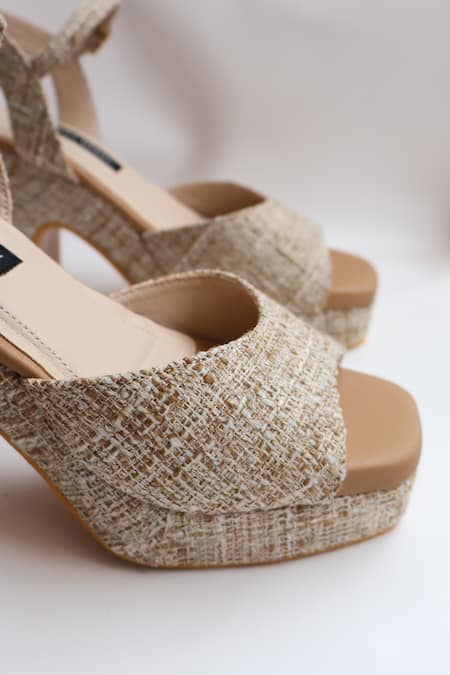 Shradha Hedau Footwear Couture_Beige Miraya Jute Textured Platform Heels _at_Aza_Fashions