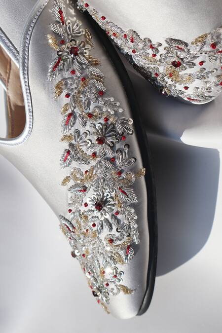 Shop_Shradha Hedau Footwear Couture_Silver Aarav Embellished Floral Motif Mojari _Online_at_Aza_Fashions