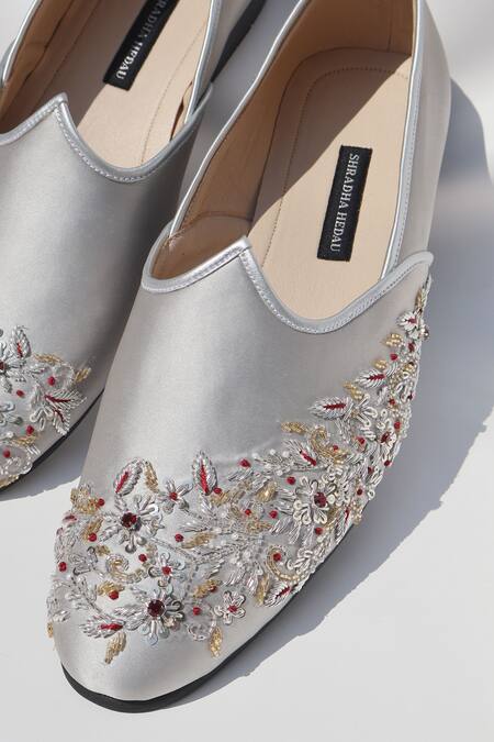 Shradha Hedau Footwear Couture_Silver Aarav Embellished Floral Motif Mojari _at_Aza_Fashions
