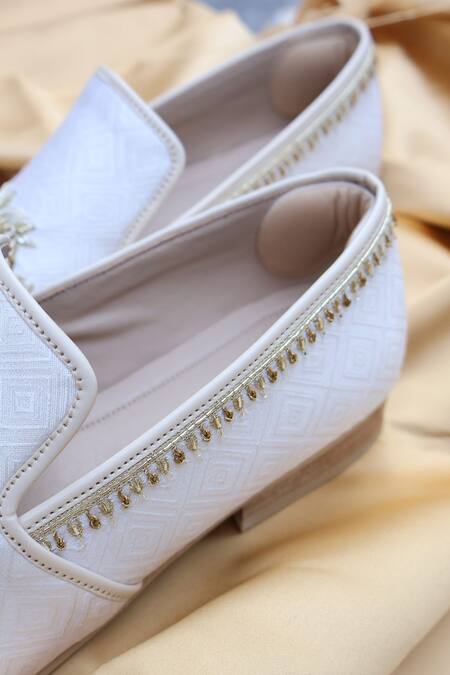 Buy_Shradha Hedau Footwear Couture_Gold Aarvin Geometric Pattern Embroidered Moccasins _Online_at_Aza_Fashions