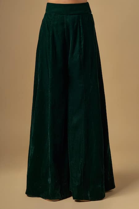 Neha Khullar_Green Velvet Embroidery, Zari V-neck Zardozi Kurta Sharara Set _Online_at_Aza_Fashions