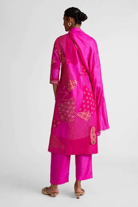 Naina Jain Gota Embroidered Kurta Set 