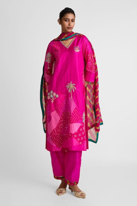 Naina Jain Zardozi Embroidered Kurta Set 