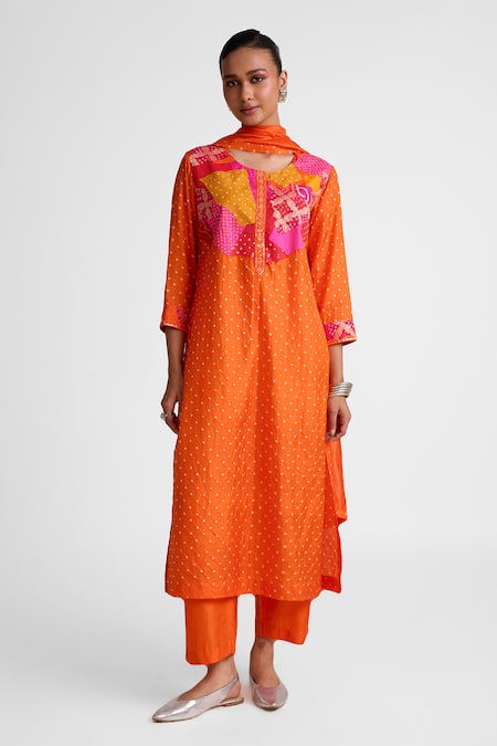 Naina Jain Bandhani Mirror Embroidered Kurta Set 