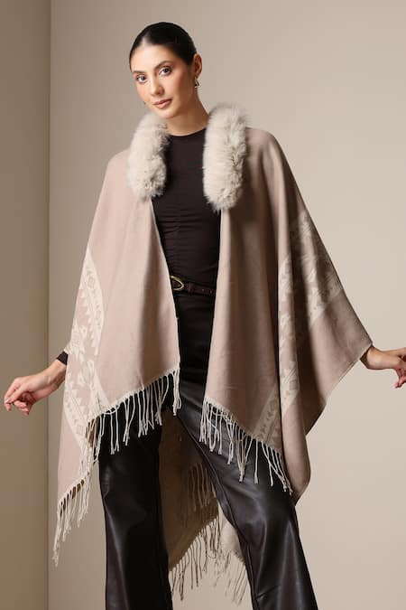 Buy_Dusala_Beige Open Neck Geometric Pattern Cape 