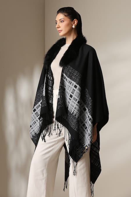 Dusala Vegan Fur Checkered Cape