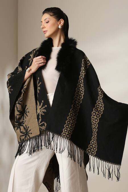 Buy_Dusala_Black Open Neck Vegan Fur Cape 