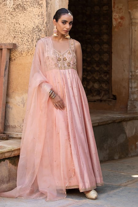 Shop_Amoree by Shikha Chaudhry_Peach Chanderi Silk Embroidery, Sequins, Beads, Zari V-neck Anarkali Set _Online_at_Aza_Fashions