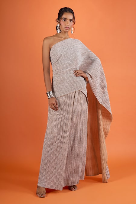 Tarun Tahiliani Pleated Pre-Draped Concept Saree 