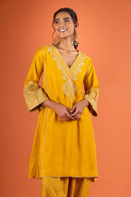 Sheetal Batra Yellow Embroidery, Piping V-neck Kurta And Salwar Set Online at Aza Fashions Sheetal Batra_Yellow Embroidery, Piping V-neck Kurta And Salwar Set _Online_at_Aza_Fashions