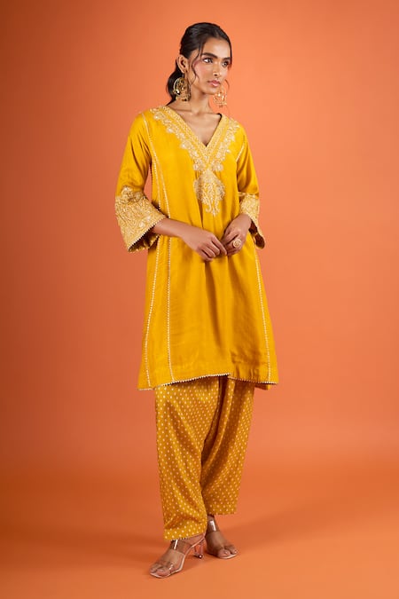 Sheetal Batra Embroidered Kurta & Salwar Set 