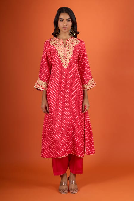 Buy_Sheetal Batra_Red Zari Collared Embroidered Kurta Set _Online_at_Aza_Fashions