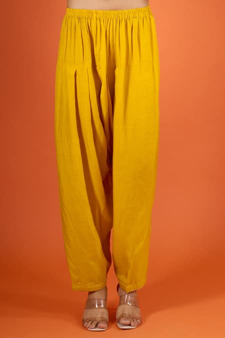 Sheetal Batra_Yellow Embroidery Mandarin Collar Kurta And Salwar Set _Online_at_Aza_Fashions