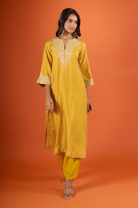 Buy_Sheetal Batra_Yellow Embroidery Mandarin Collar Kurta And Salwar Set 